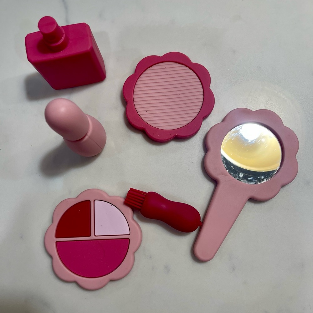 Set of silicone play makeup tools 💄🪞💅